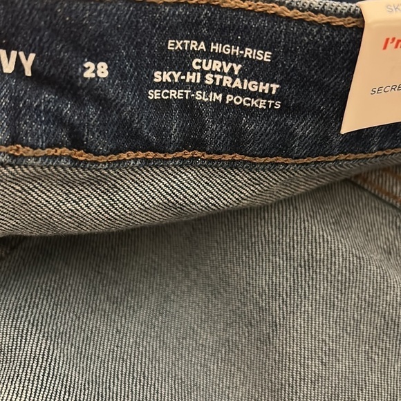 Old Navy Extra High Rise Curvy Sky Hi Straight Jean Secret Slim Pockets‎ Size 28 - Picture 4 of 11